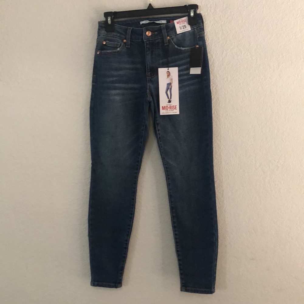 Celebrity Pink Juniors Skinny Mid-Rise The Rider Jeans - Picture 1 of 10